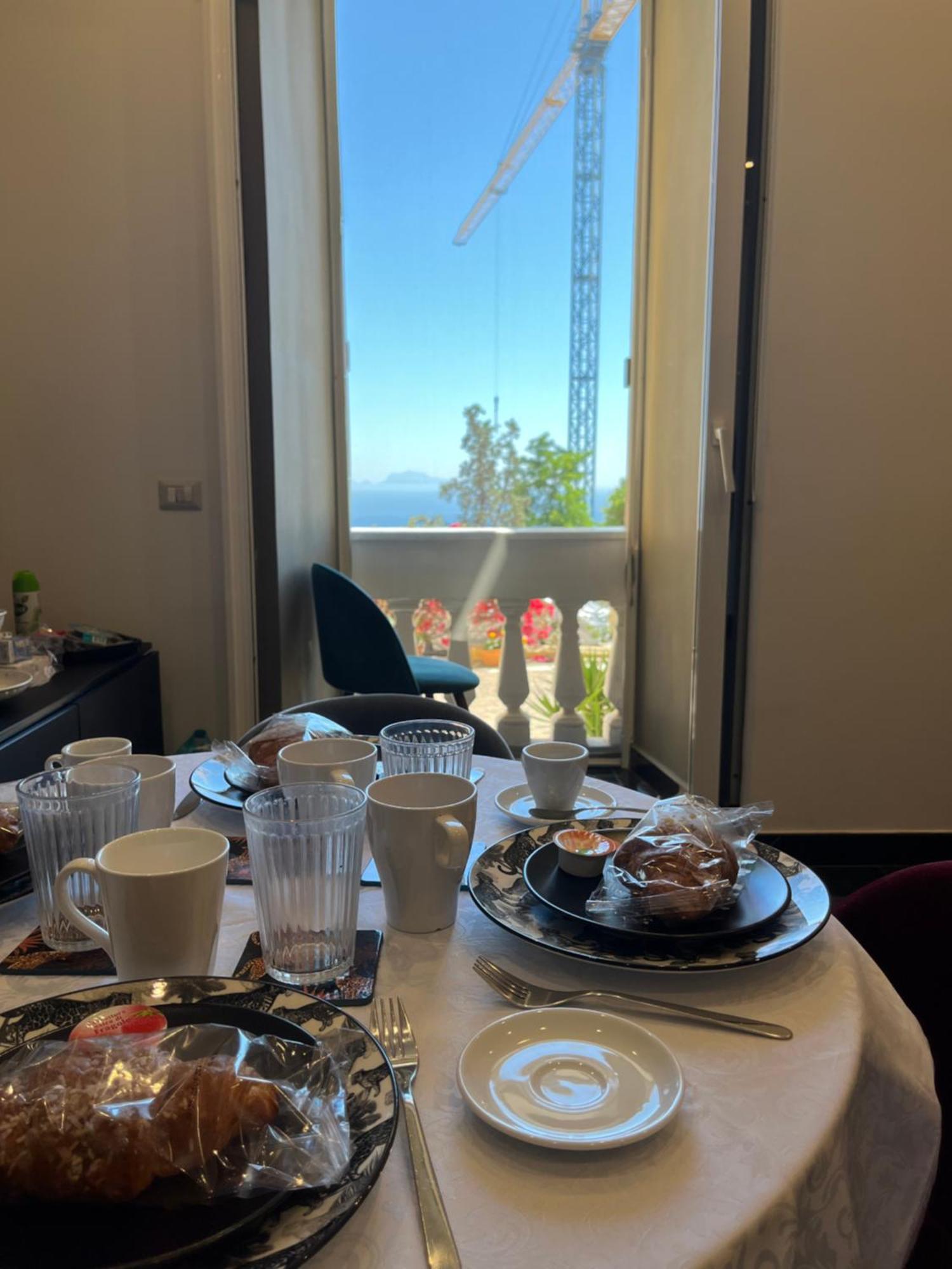 Vomero Guest House Наполи Екстериор снимка